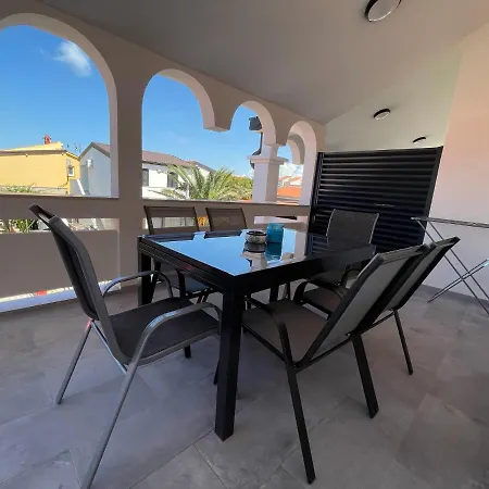 Apartmenthouse Ines Appartement
