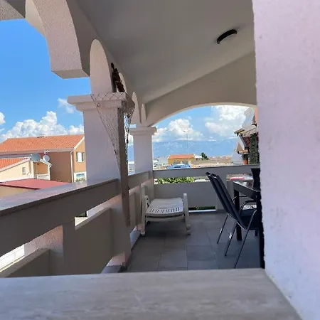 Apartmenthouse Ines Appartement *