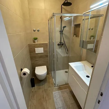 Apartman Apartmenthouse Ines