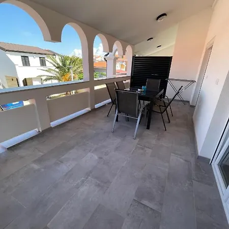 Appartement Apartmenthouse Ines Vir