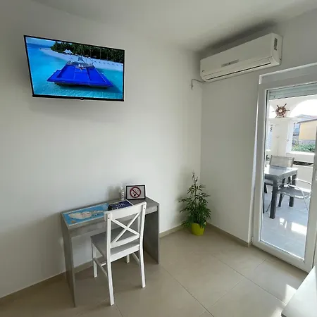 Apartmenthouse Ines Appartement *