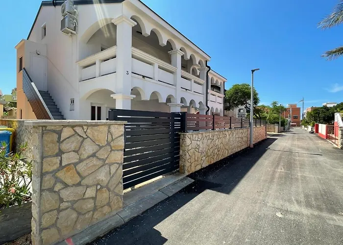 Apartmenthouse Ines