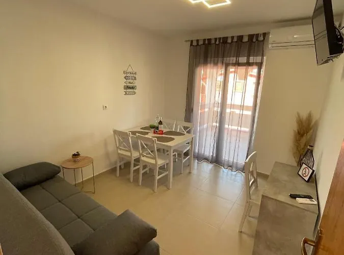 Apartmenthouse Ines Apartman *