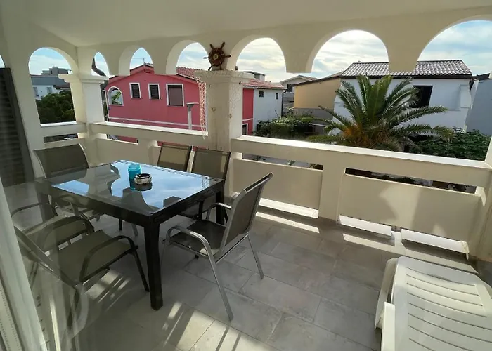 Apartmenthouse Ines * Vir