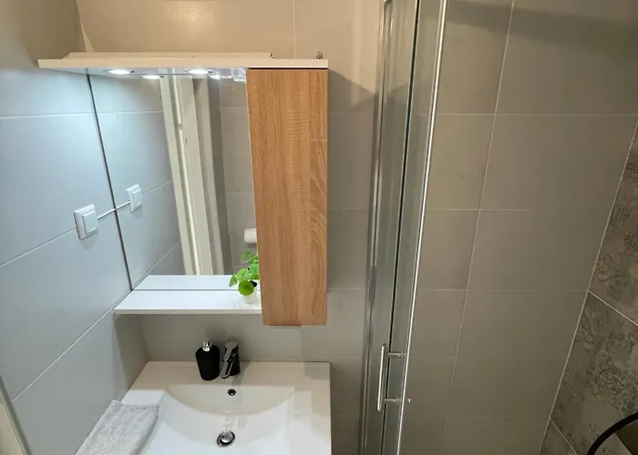 Apartmenthouse Ines Apartman Vir