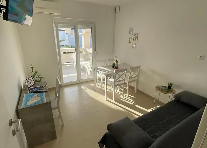 Apartmenthouse Ines Apartman *
