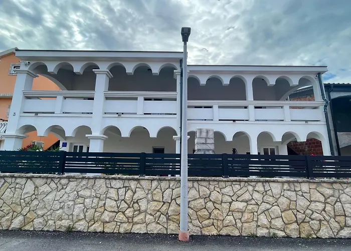 Apartmenthouse Ines