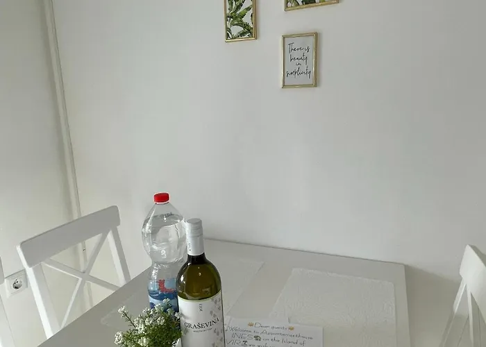 Apartman Apartmenthouse Ines