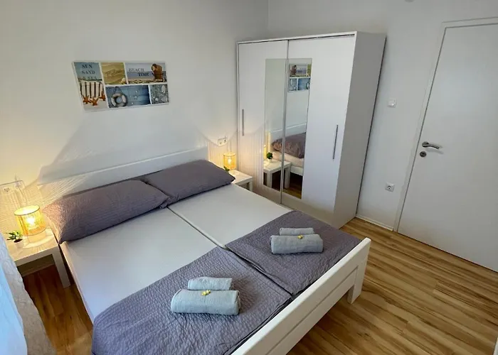 Apartmenthouse Ines Apartman Vir