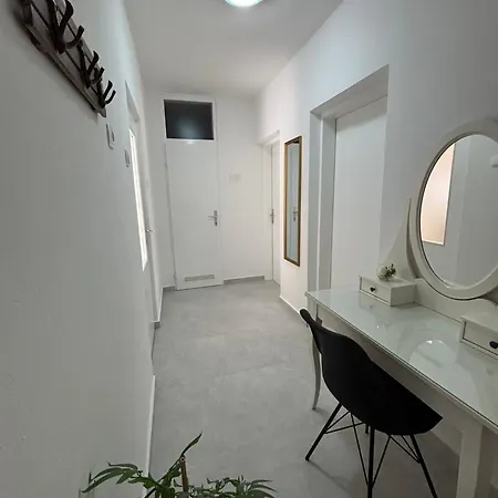 Apartmenthouse Ines