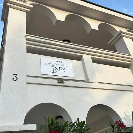 Apartmenthouse Ines * Vir