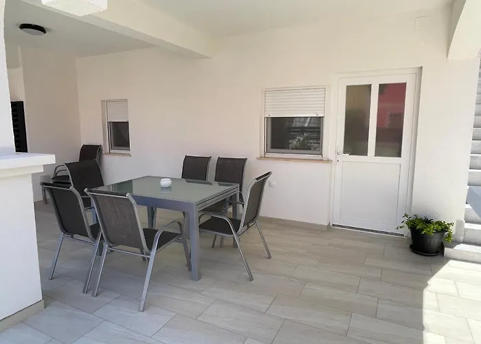 Apartmenthouse Ines * Vir