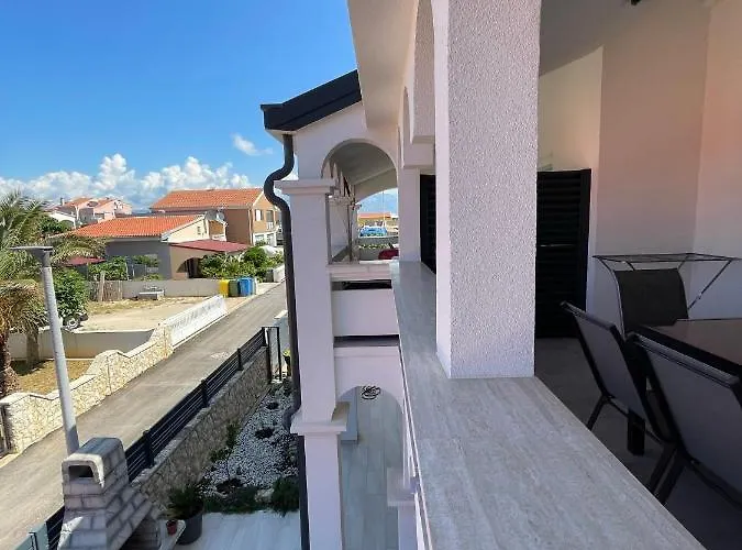 Apartmenthouse Ines * Vir