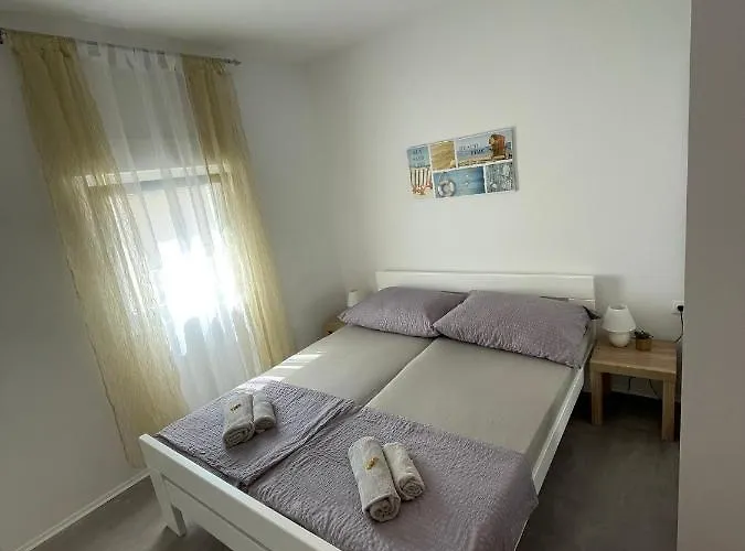 Apartmenthouse Ines *